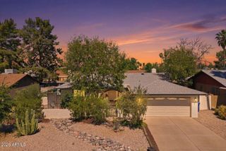 1208 W LOUGHLIN Drive, Chandler, AZ 85224
