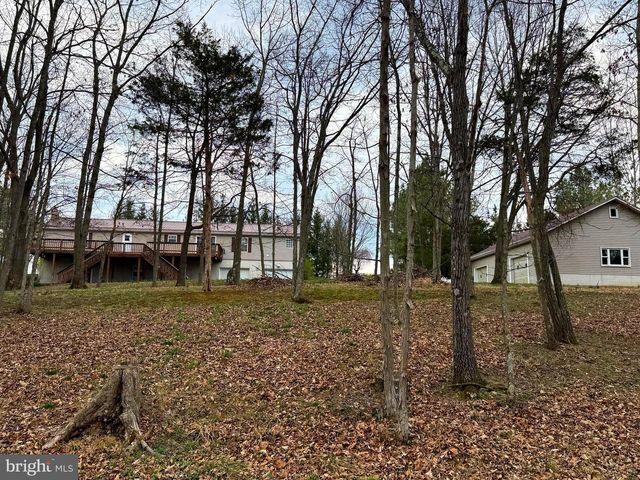 401 NIGHTHAWK DR, Petersburg, WV 26847