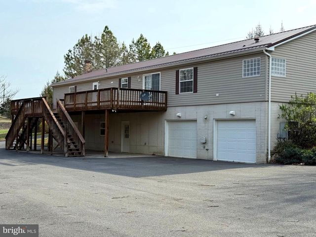 401 NIGHTHAWK DR, Petersburg, WV 26847