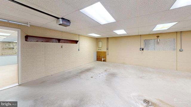 401 NIGHTHAWK DR, Petersburg, WV 26847