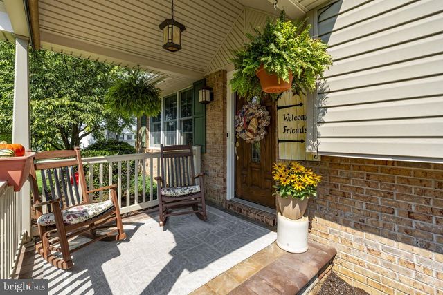 136 CAROL DR, Washington Boro, PA 17582