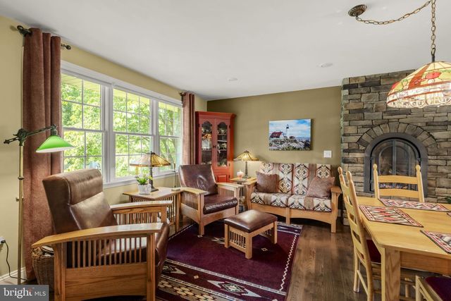 136 CAROL DR, Washington Boro, PA 17582