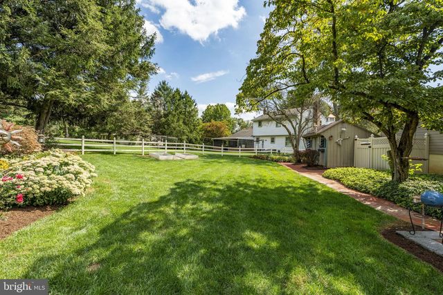 136 CAROL DR, Washington Boro, PA 17582