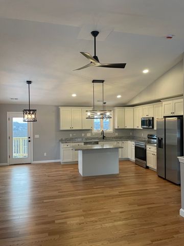 27 Havana Rd, Worcester, MA 01603