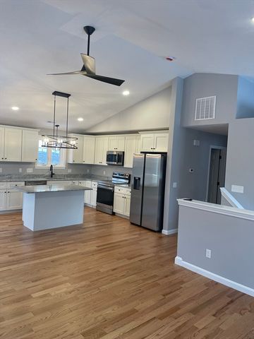 27 Havana Rd, Worcester, MA 01603