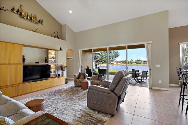 5160 Topaz Lane SW, Vero Beach, FL 32968