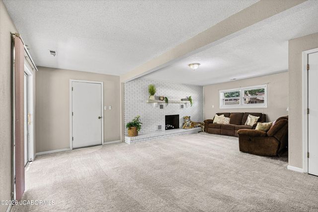 1610 BLUE RIDGE ROAD, Columbia, MO 65202