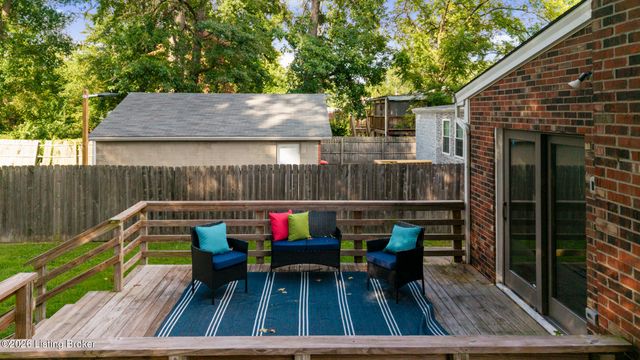719 Iroquois Ave, Louisville, KY 40214