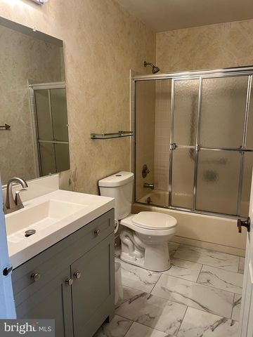 27-C BENJAMIN FRANKLIN DR, Monroe Township, NJ 08831