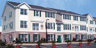 301 Rainbow Way 301, Lopatcong Twp., NJ 08865