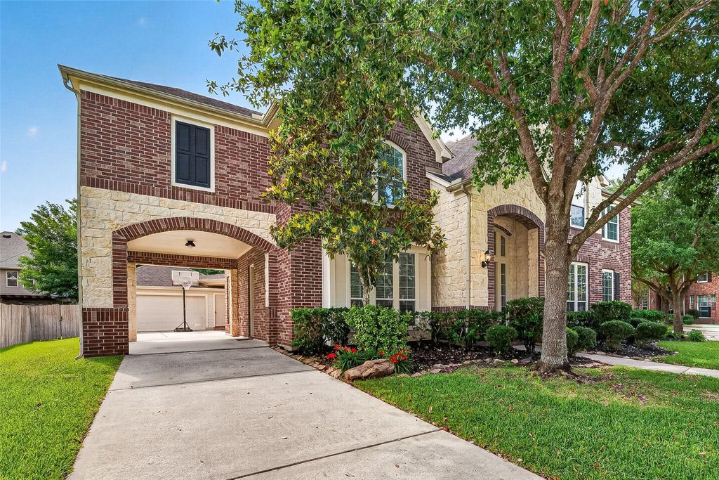 Image 1 of property listing at 3102 Purple Finch, Missouri City, TX 77459
