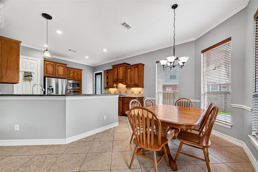 Image 11 of property listing at 3102 Purple Finch, Missouri City, TX 77459