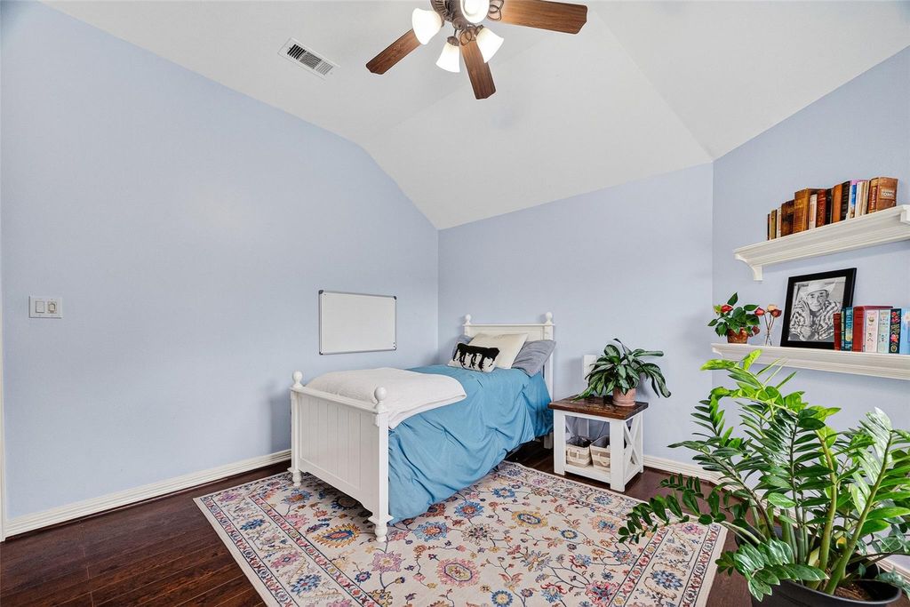 Image 17 of property listing at 3102 Purple Finch, Missouri City, TX 77459