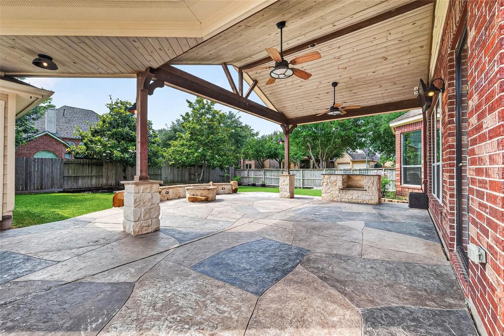 Image 33 of property listing at 3102 Purple Finch, Missouri City, TX 77459
