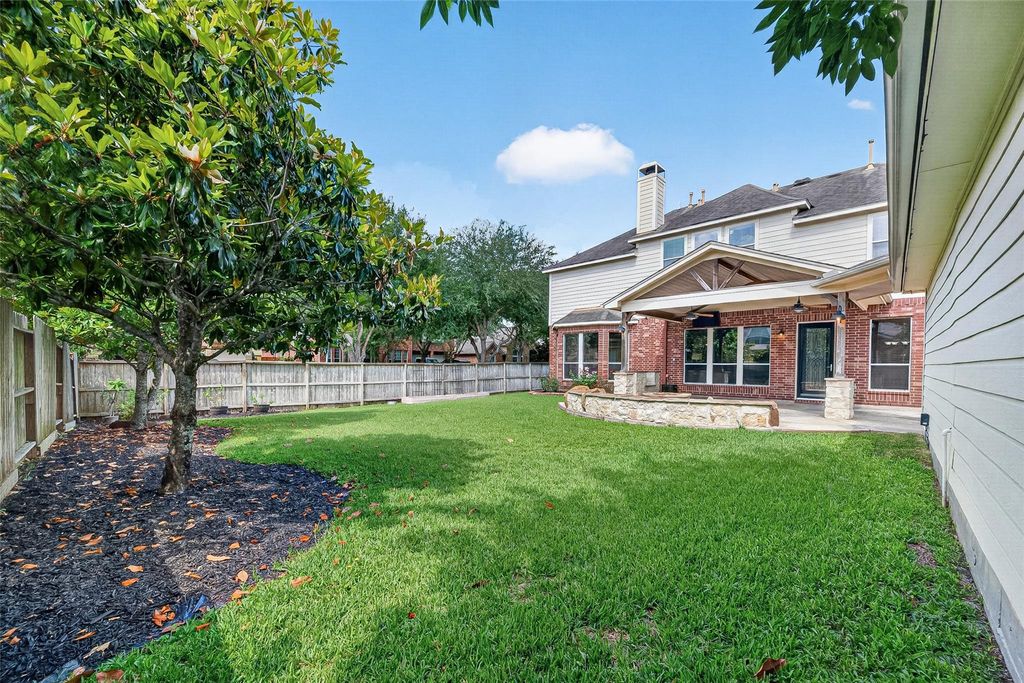 Image 36 of property listing at 3102 Purple Finch, Missouri City, TX 77459