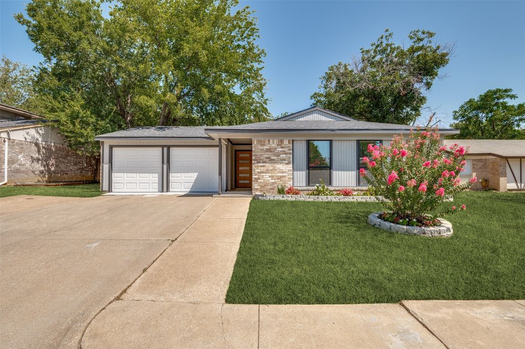 1230 Cielo Vista Drive, Grand Prairie, TX 75052