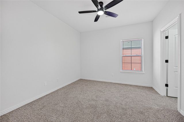 731 N Wordsworth Lane, Fayetteville, AR 72704