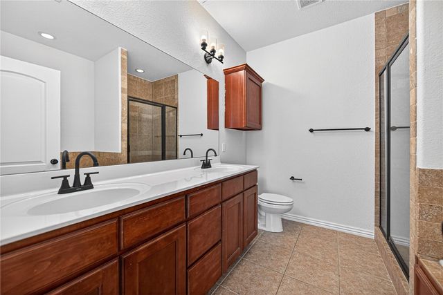 731 N Wordsworth Lane, Fayetteville, AR 72704