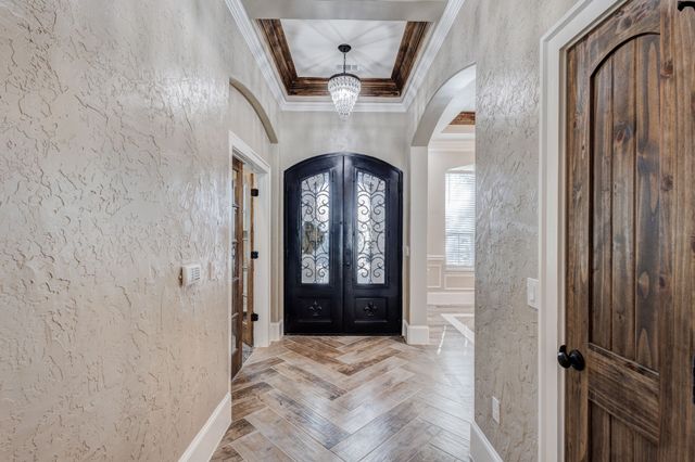 7101 Bridges Avenue, Richland Hills, TX 76118