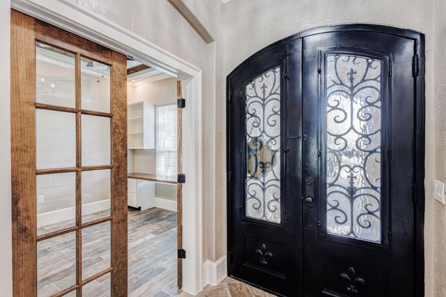 7101 Bridges Avenue, Richland Hills, TX 76118