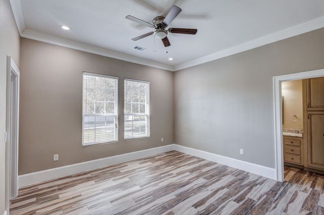 7101 Bridges Avenue, Richland Hills, TX 76118