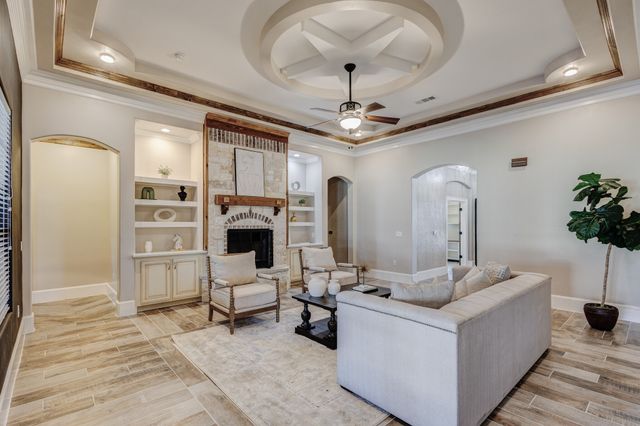 7101 Bridges Avenue, Richland Hills, TX 76118