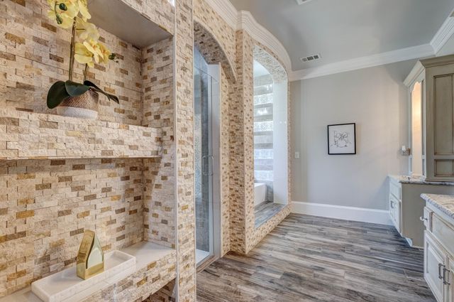 7101 Bridges Avenue, Richland Hills, TX 76118