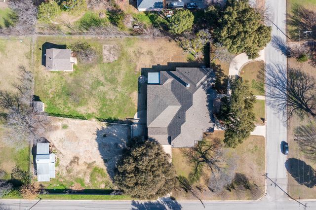 7101 Bridges Avenue, Richland Hills, TX 76118