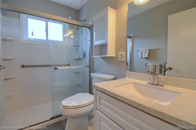 30081 Balmoral Street, Garden City, MI 48135
