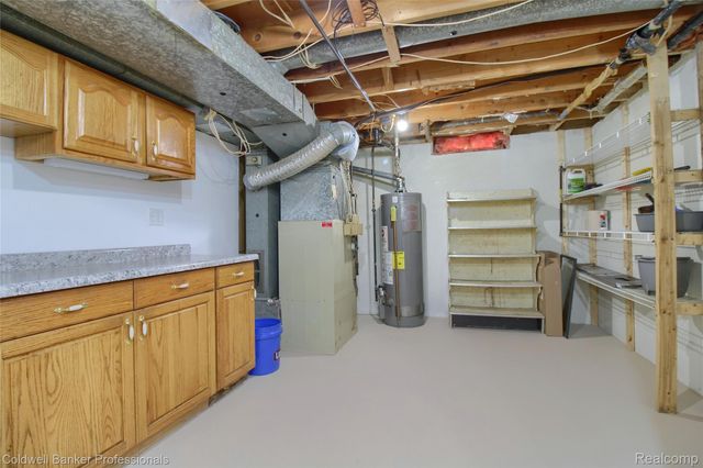 30081 Balmoral Street, Garden City, MI 48135