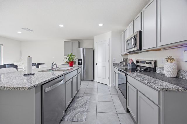 16402 SW 17TH TERRACE ROAD, Ocala, FL 34473