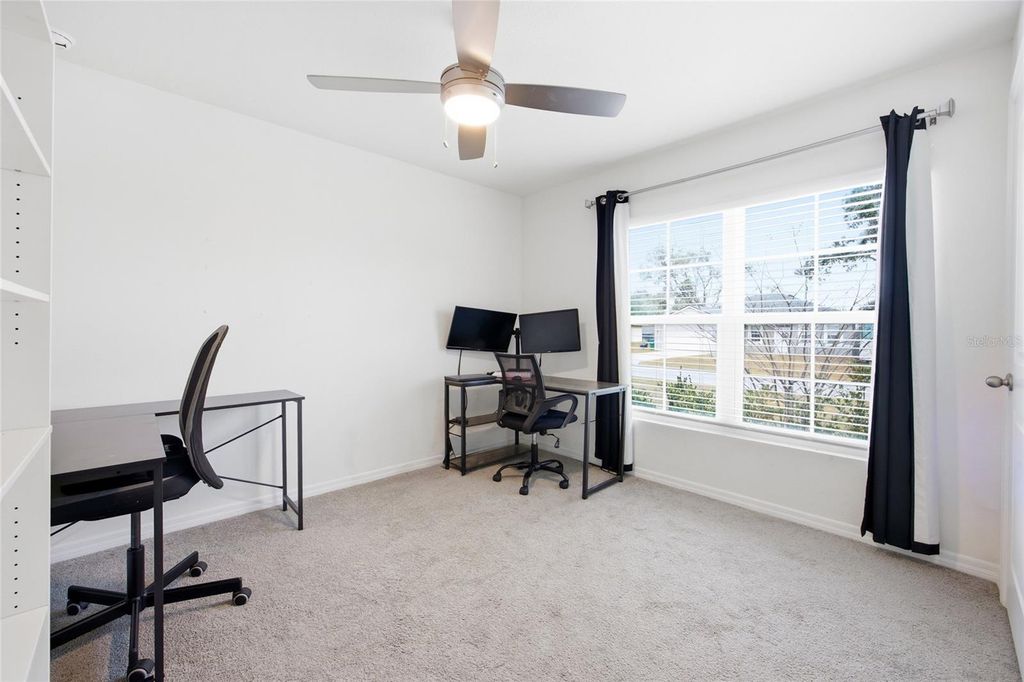 Image 20 of property listing at 16402 SW 17TH TERRACE ROAD, Ocala, FL 34473