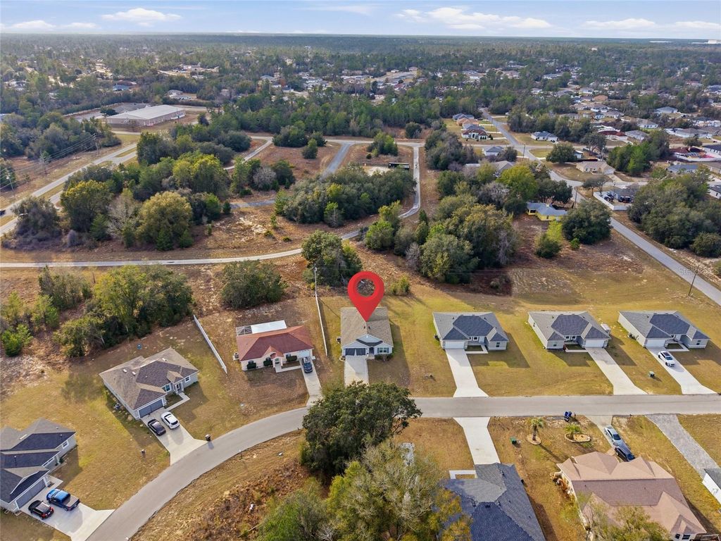 Image 32 of property listing at 16402 SW 17TH TERRACE ROAD, Ocala, FL 34473