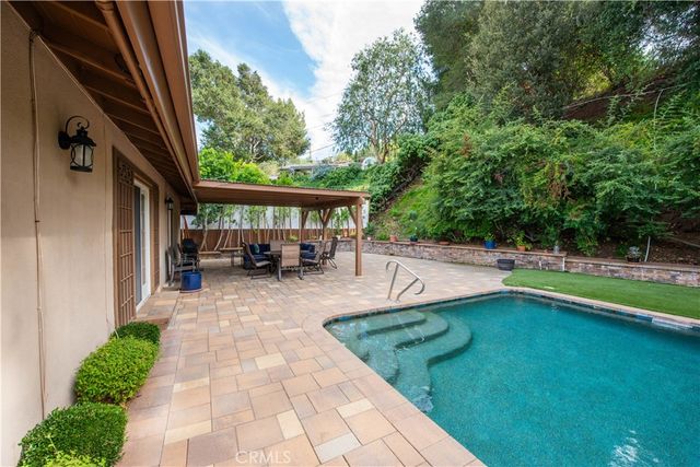 16534 Bosque Drive, Encino, CA 91436