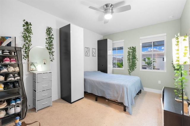 110 SW 171st Way, Pembroke Pines, FL 33027