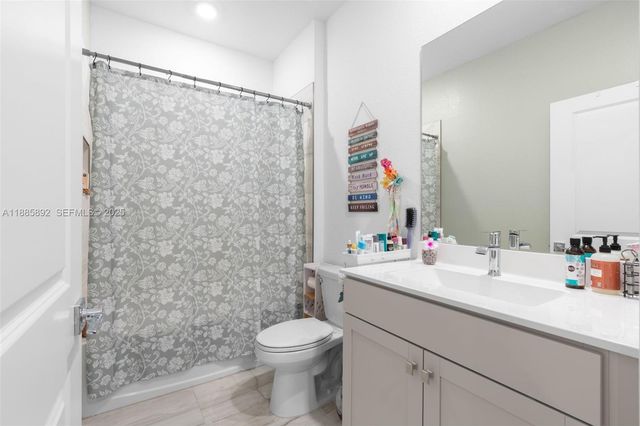 110 SW 171st Way, Pembroke Pines, FL 33027