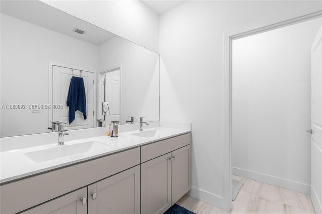 110 SW 171st Way, Pembroke Pines, FL 33027