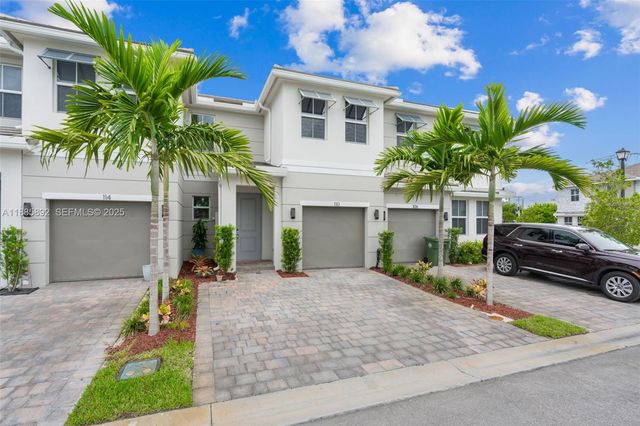110 SW 171st Way, Pembroke Pines, FL 33027