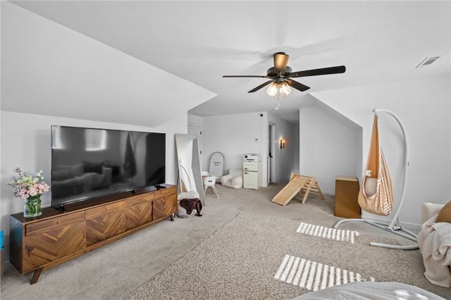 6048 W Quinn Street, Fayetteville, AR 72704