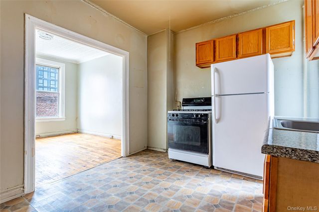 823 40th Street, Brooklyn, NY 11232