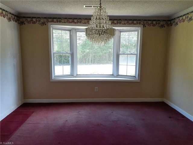 1546 Harvest Drive, Winston-salem, NC 27101