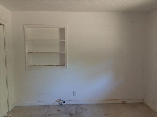 1546 Harvest Drive, Winston-salem, NC 27101