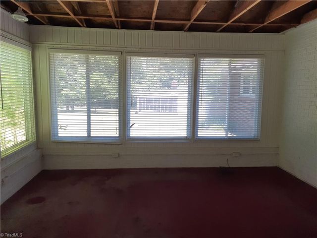 1546 Harvest Drive, Winston-salem, NC 27101