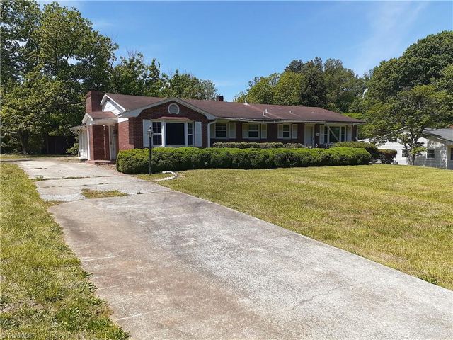 1546 Harvest Drive, Winston-salem, NC 27101