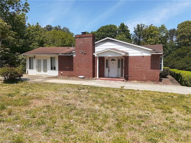 1546 Harvest Drive, Winston-salem, NC 27101