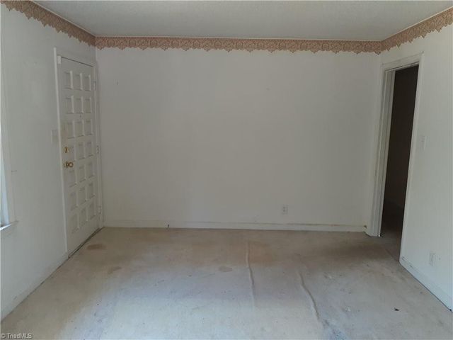 1546 Harvest Drive, Winston-salem, NC 27101