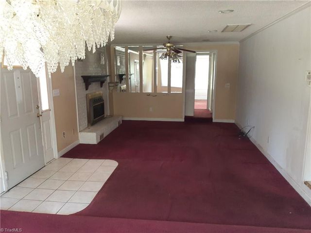 1546 Harvest Drive, Winston-salem, NC 27101