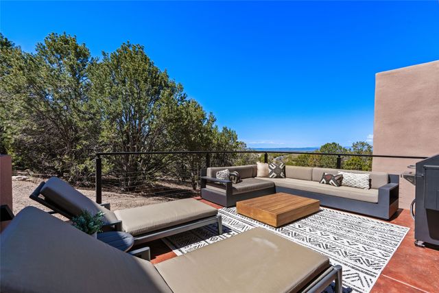 722 Gonzales Road, Santa Fe, NM 87501