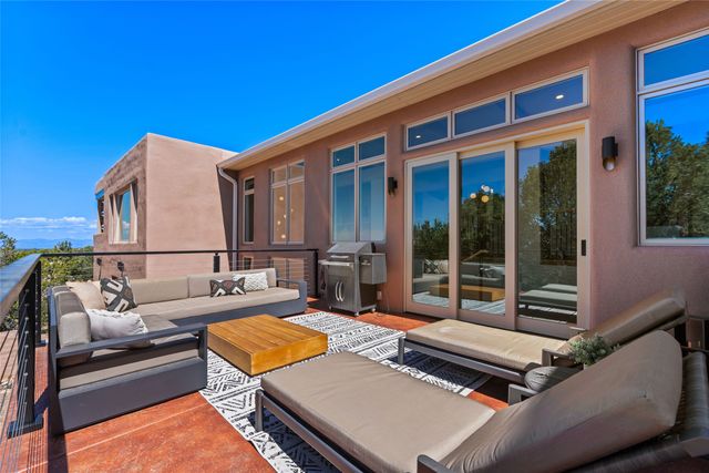 722 Gonzales Road, Santa Fe, NM 87501