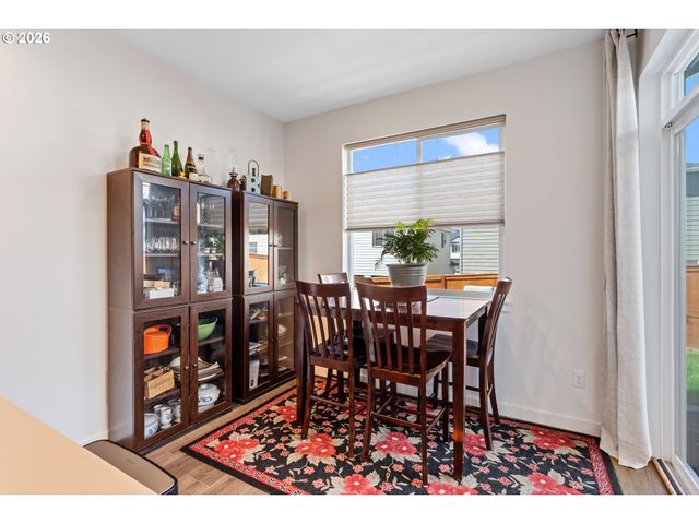 899 Ne TRILLIUM Dr, Estacada, OR 97023